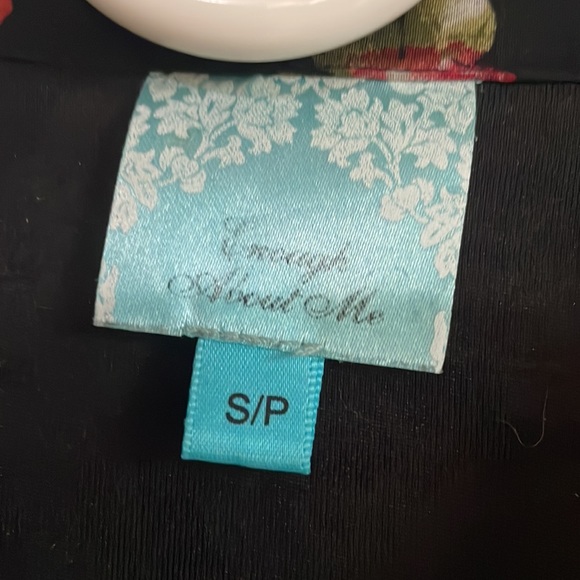 Skull & Roses highlow buttonup dress - Picture 3 of 6